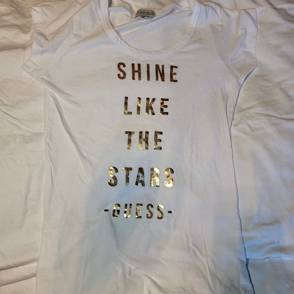 3 for $28 Guess T-Shirts - Picture 5 of 8